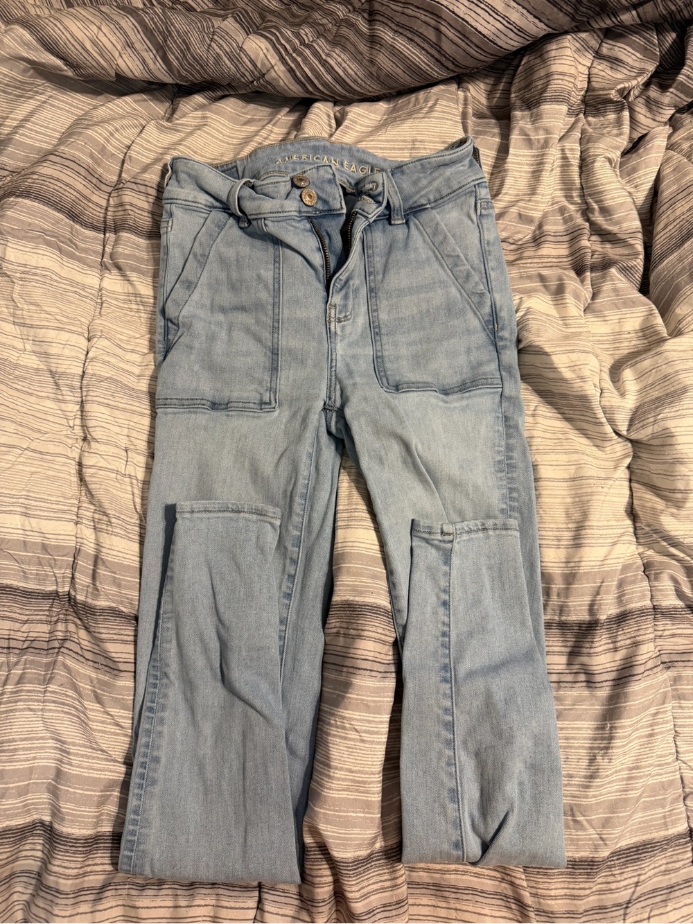 American Eagle Outfitters Light Blue Skinny Jeans